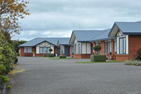 tudor lodge motel|tudor lodge motel hawera.